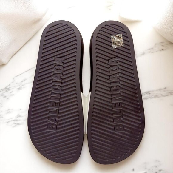 NIB Authentic Balenciaga Women's Black and White Logo Pool Slide Sandal - Picture 4 of 6
